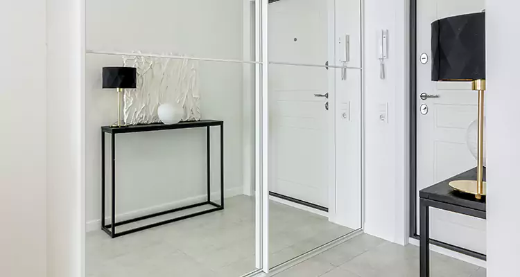 Mirrored Bifold Closet Doors Repair in Greenacres, FL