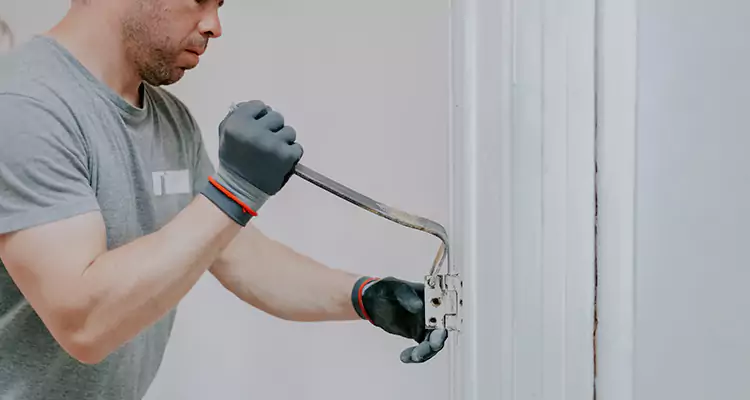 Cracked Door Jamb Repair in Greenacres, FL