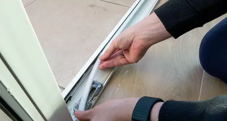 Garage Door Off Track Repair in Greenacres, FL