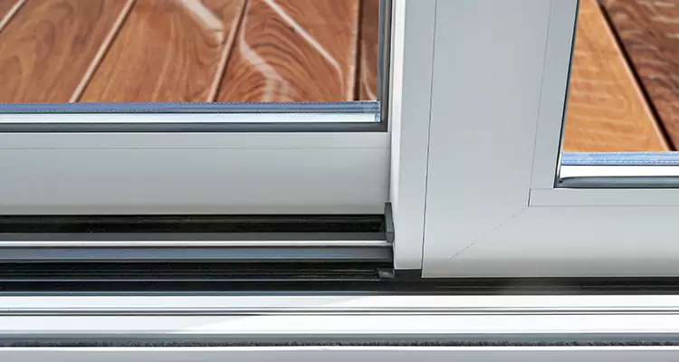 Patio Doors Leaking Water Issue Repair Services in Greenacres, FL