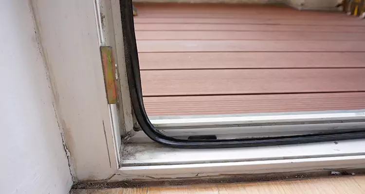 Why Choose Us for Leaking Sliding Glass Door Repair in Greenacres, FL?