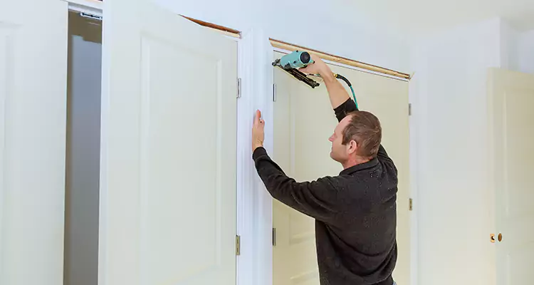 Top Rated Door Fixing ServiceFixing Garage Door Track in Greenacres, FL