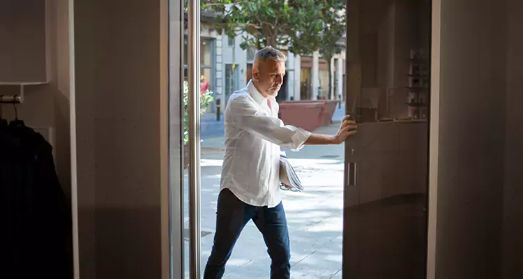 Track Cleaning and Repair for Stuck Doors in Greenacres, FL