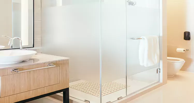 Expert Shower Door Fix and Repair in Greenacres, FL